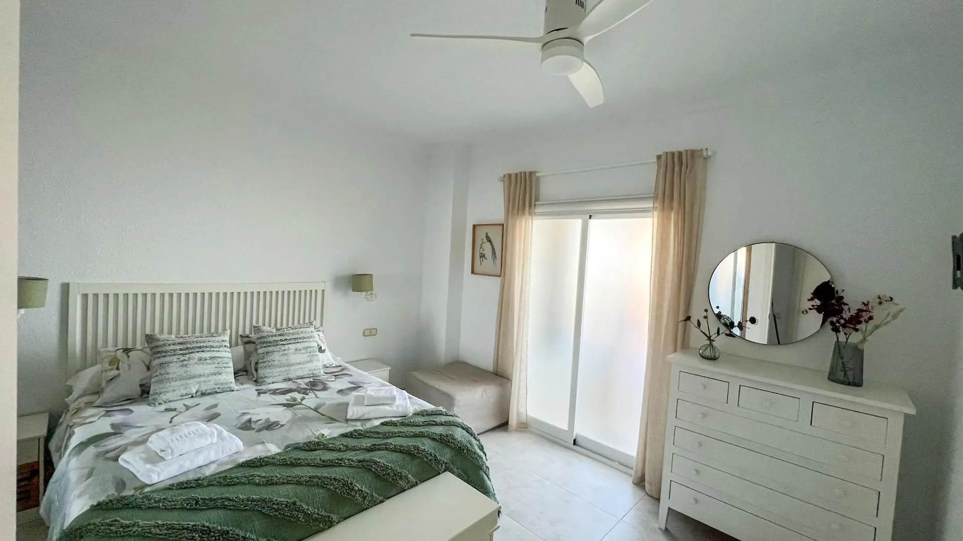 Apartamento Apartamento Con Vistas Al Mar A 1 Min De La Playa Málaga 0*,  España